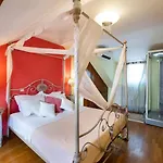 Апартаменты Lefkas & *