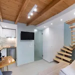 Lefkas Apartments&suites *