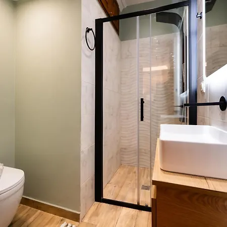 Lefkas & Apartment *