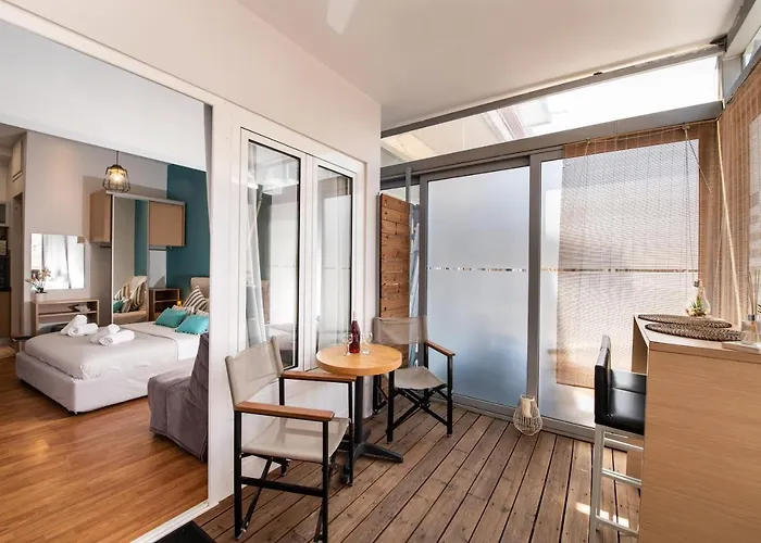 Lefkas & * Lefkada City